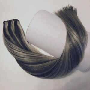 FlatWeft 100% Human Remy Hair Extensions Color 1P/60 Dark /Platinum Blonde 22"
